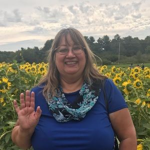 Meet your Posher, Ana